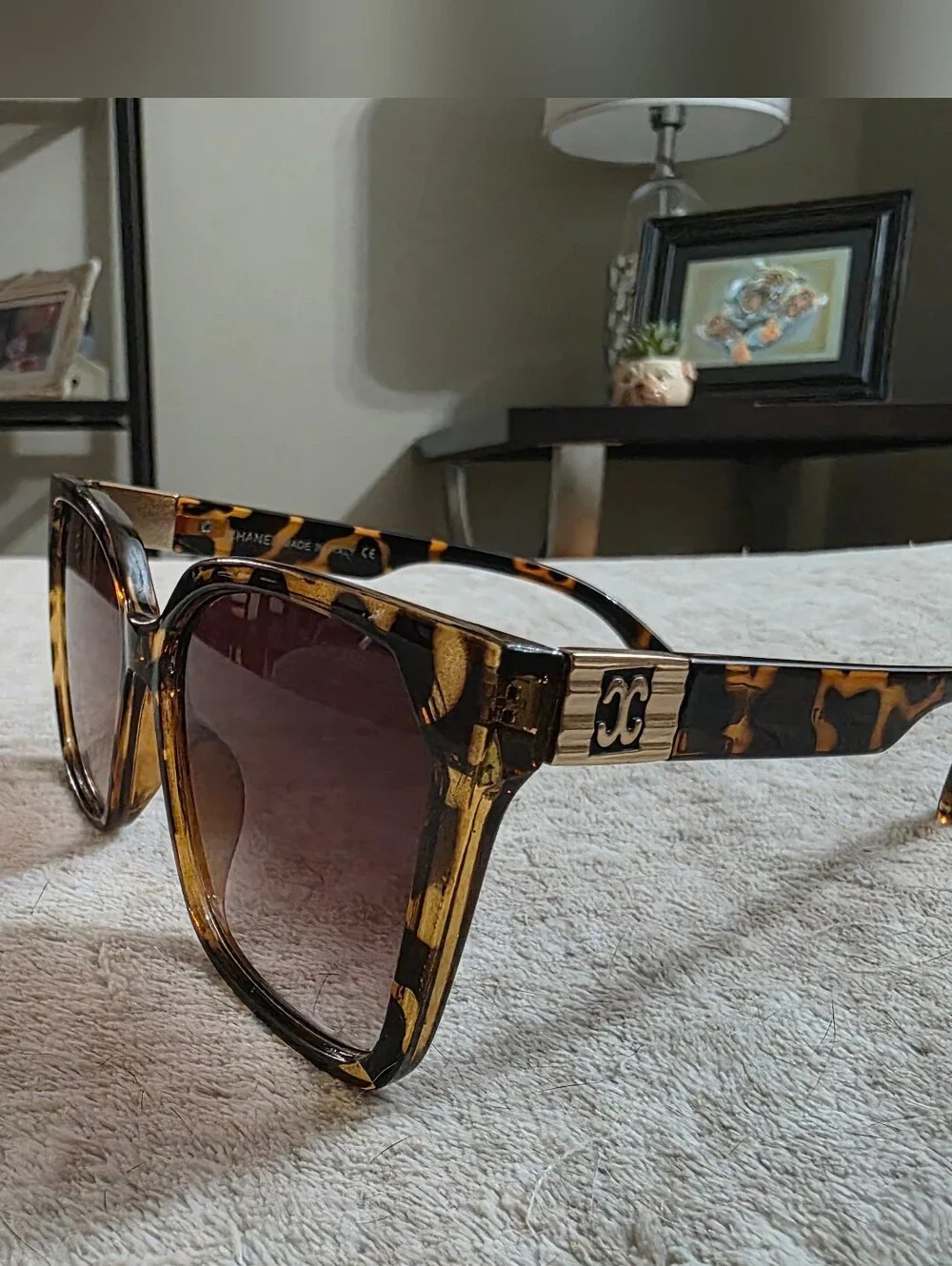 Fashion Tortoiseshell Women's Sunglasses with Brown Gradient Lenses